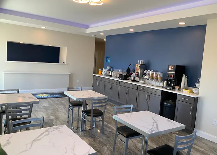 Motel: Days Inn By Wyndham Troy Il